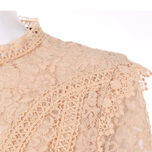 Zara long sleeve nude floral lace cropped top with zippered closure  | worn once - Picture 6 of 12